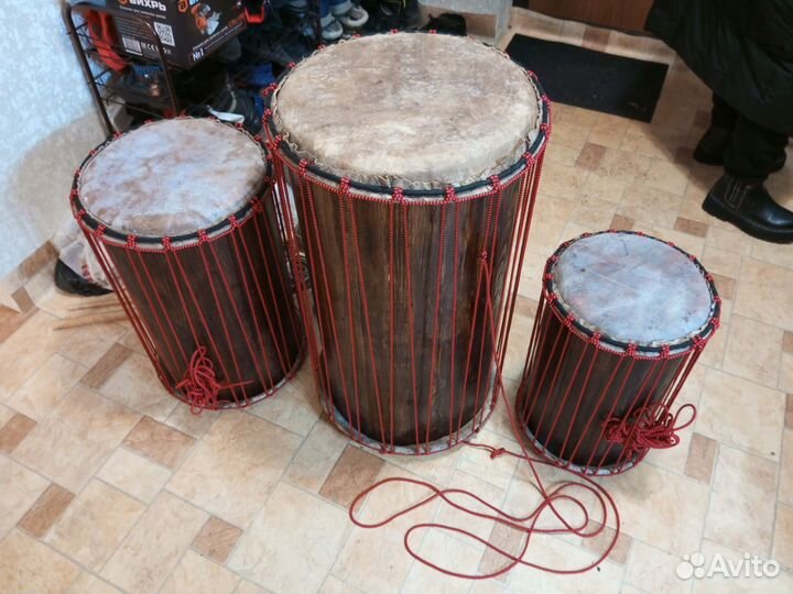 Дун дуны (африканские барабаны)