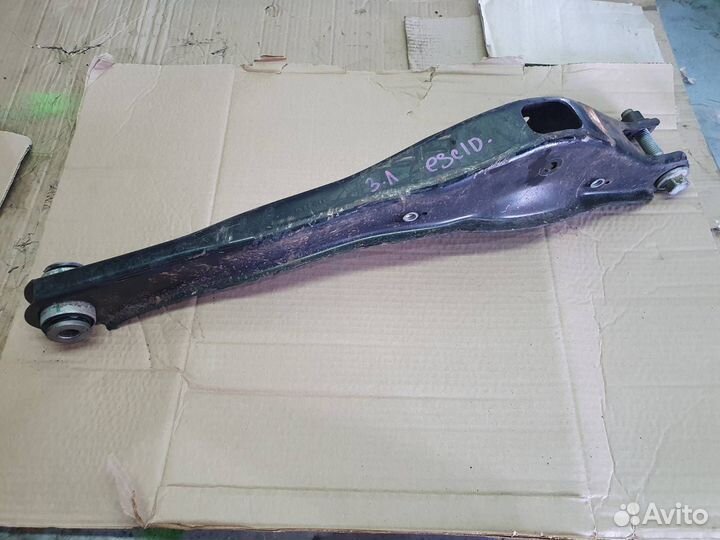 Рычаг нижний задний левый Cadillac Escalade 5 L87