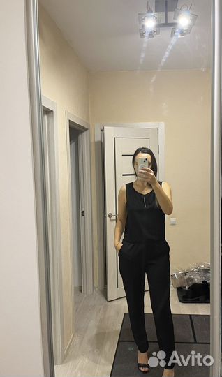 Очень красивый Zara комбинезон