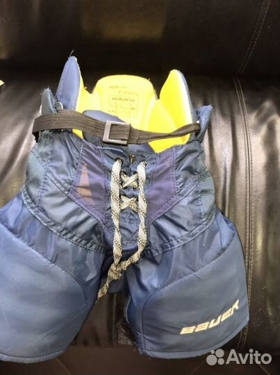 Нагрудник, шорты, налокотники и краги Bauer