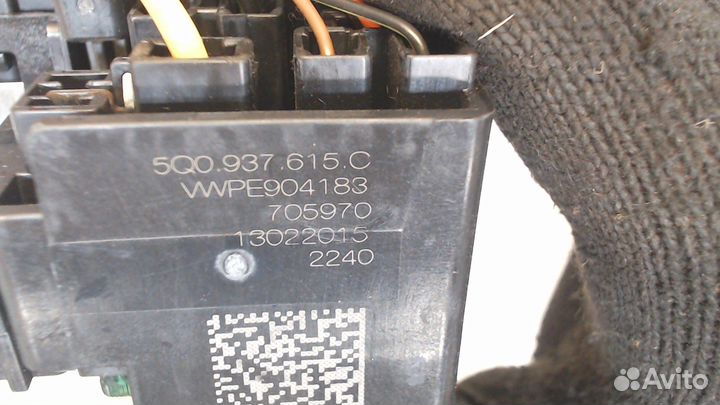 Блок предохранителей Volkswagen Golf 7, 2015