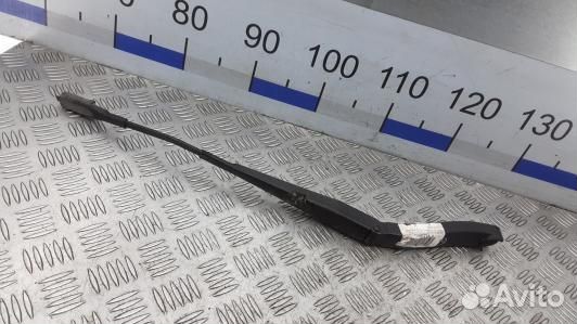 Щеткодержатель лобового стекла mercedes benz GL-cl