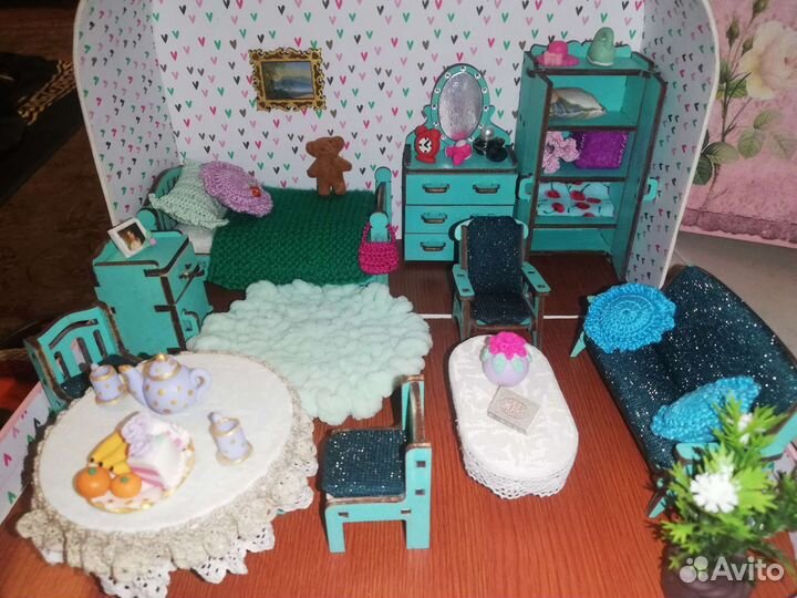 Кукольный домик в чемодане