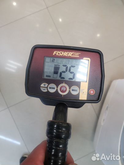 Металлоискатель fisher f22