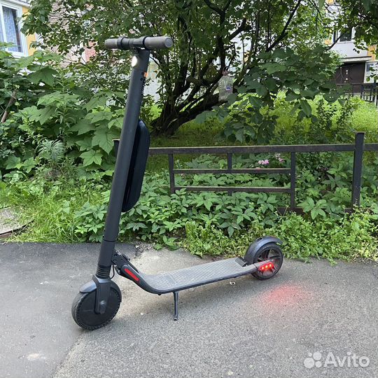 Электросамокат Ninebot KickScooter ES4