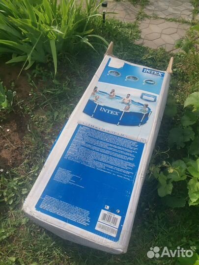 Каркасный бассейн intex
