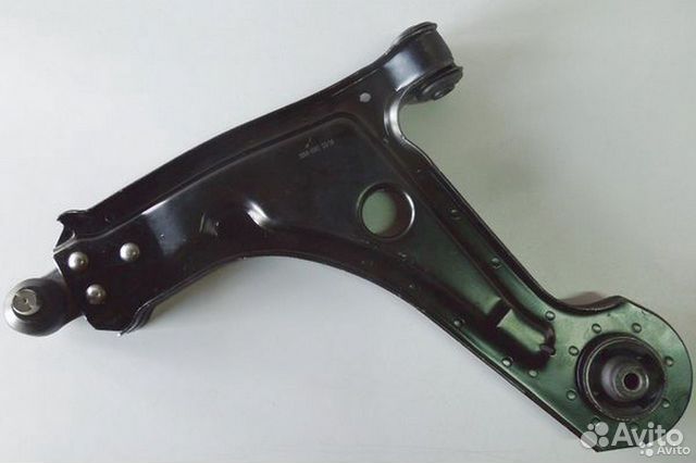 Рычаг Lacetti передний нижний в сборе с шаровой