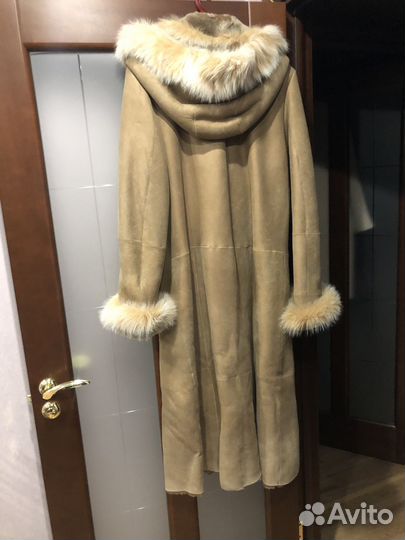 Продам женскую зимнюю дубленку