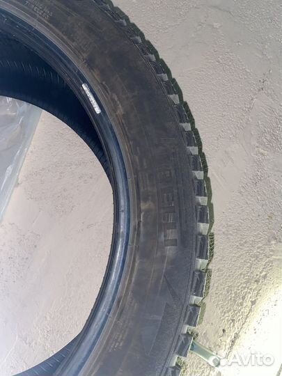 Pirelli Ice Zero 2 265/45 R21
