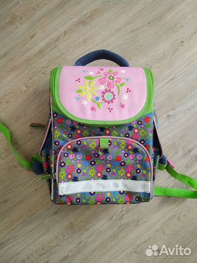 Рюкзак школьный для девочки ортопедический