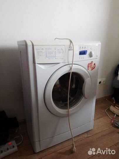 Стиральная машина indesit на запчасти