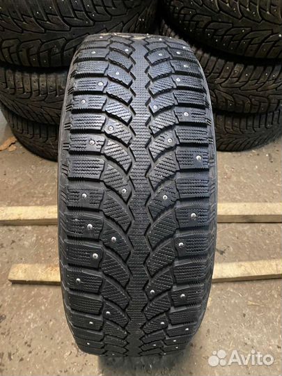 Bridgestone Blizzak Spike-01 205/60 R16