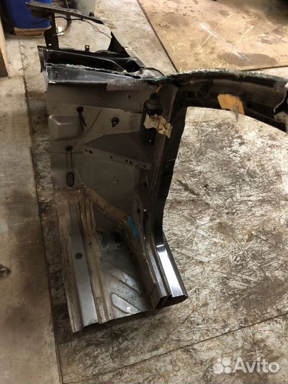 Четверть передняя правая Renault Duster