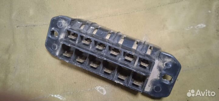 Блок предохранителей ваз 2103; 2106; Нива; газ; уа