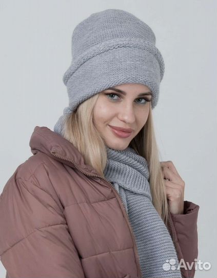 Новые зимняя шапка и снуд шарф