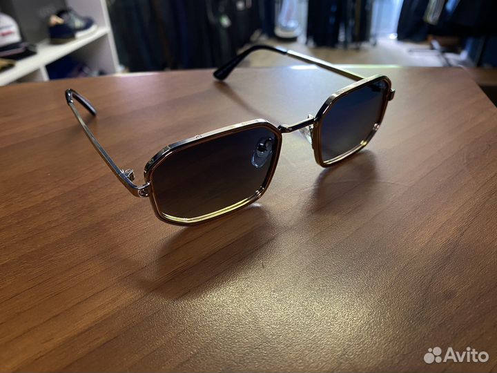 Солнцезащитные очки Cartier