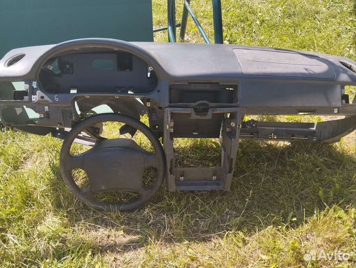 Панель priora 1