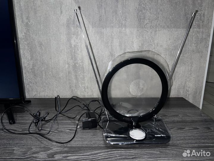 Антенна для тв комнатная