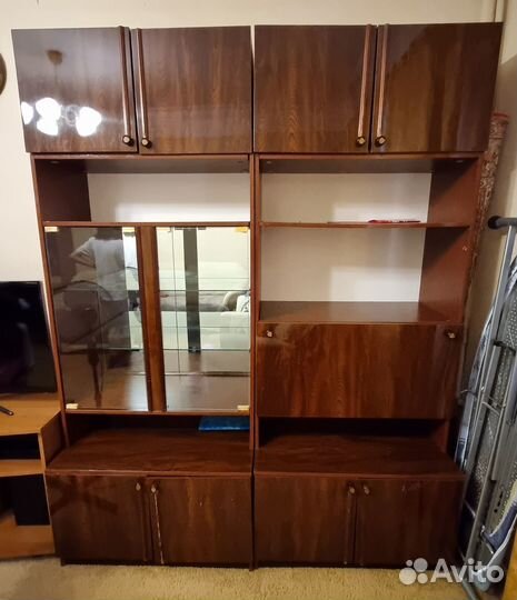 Стенка в гостинную