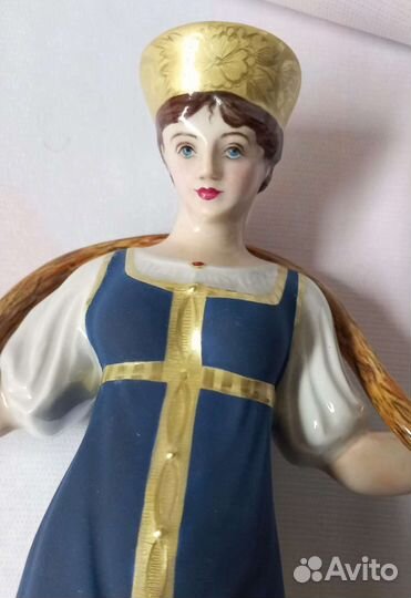 Статуэтки лфз Водоноска, С разбитым кувшином