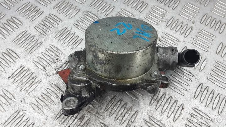 Насос вакуумный Nissan Qashqai