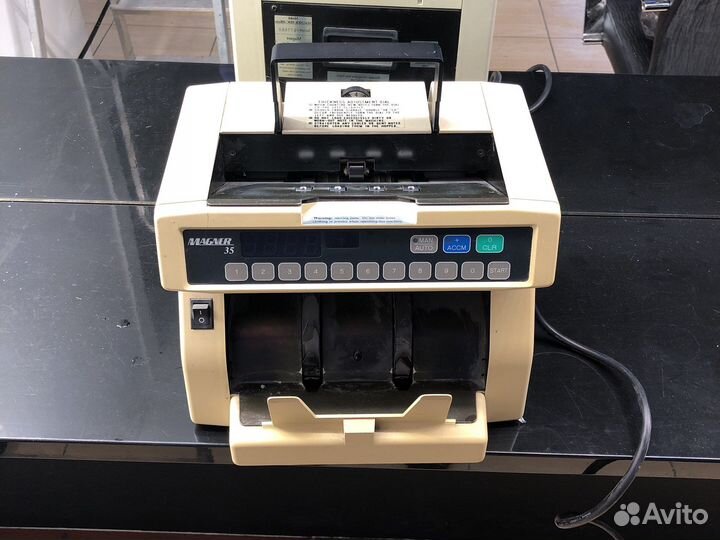 Машинка для счета денег