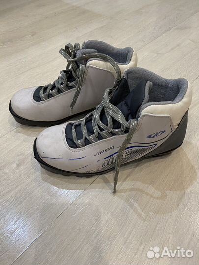 Лыжные ботинки