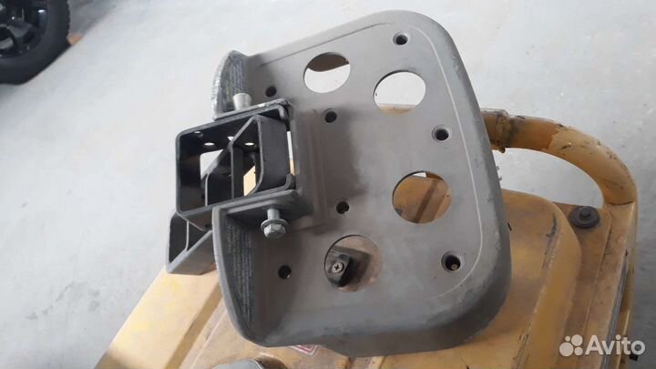 Подножка для фаркопа