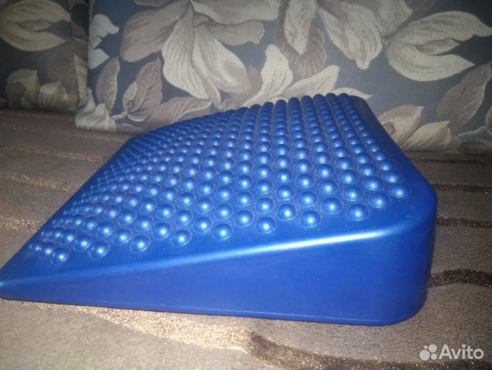 Массажная подушка