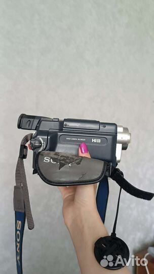 Видеокамера sony