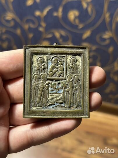 Поклонение Иконе Божией Матери