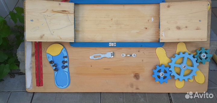 Развивающая доска Бизиборд б/у