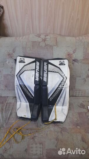 Вратарские щитки bauer