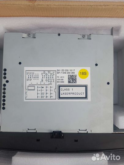 Штатная магнитофон Skoda Octavia