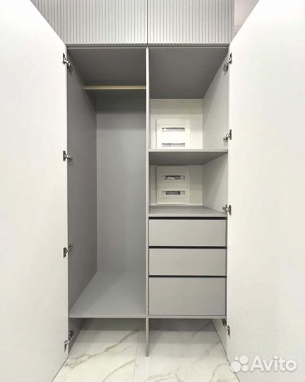 Шкаф в прихожую