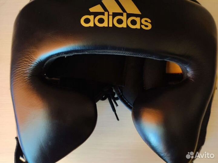 Боксерский шлем adidas