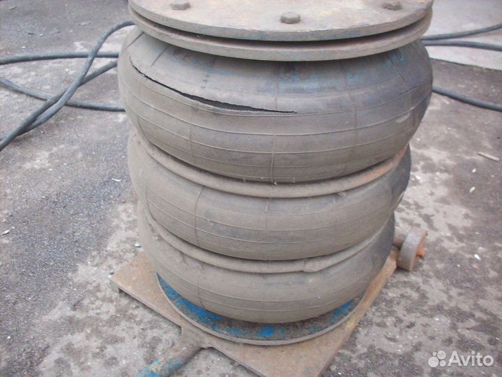 Домкрат пневмотический