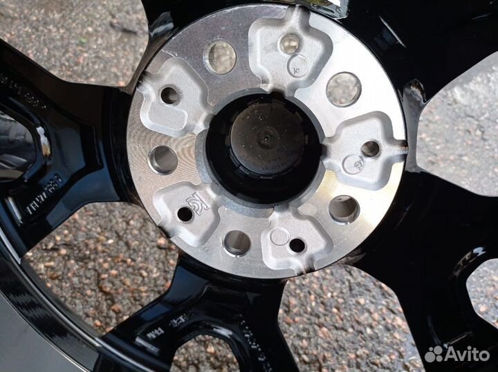 Зимние колеса r21 для bmw x7 новые