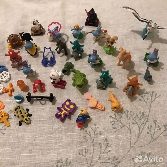 Игрушки из киндера пакетом