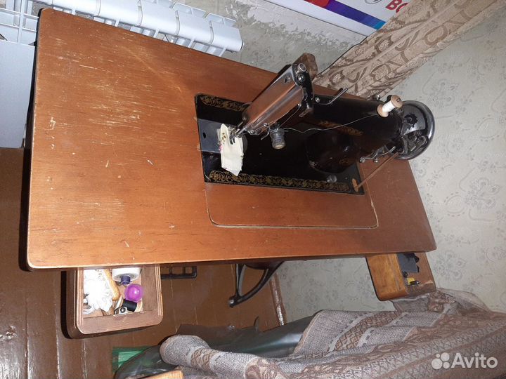 Швейная винтажная ретро машина