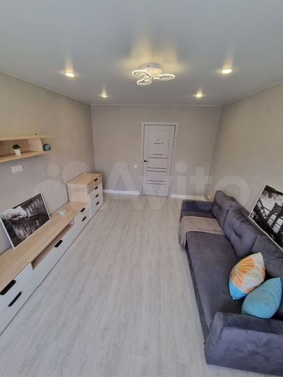 2-к. квартира, 51 м², 9/9 эт.