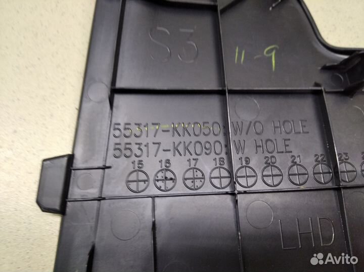 Накладка (кузов внутри) Fortuner 2015