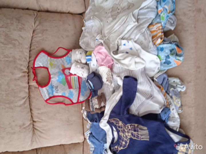 Детские вещи для новорожденных вся куча