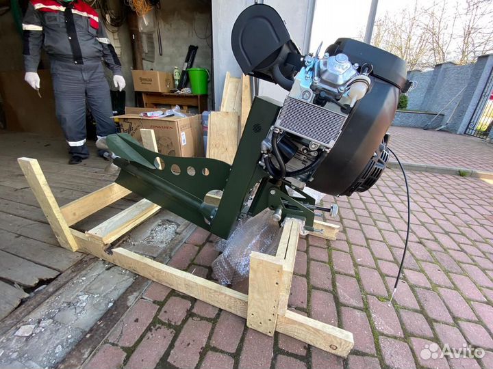 Лодочный мотор болотоход 30 л.с