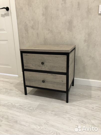 Тумба прикроватная