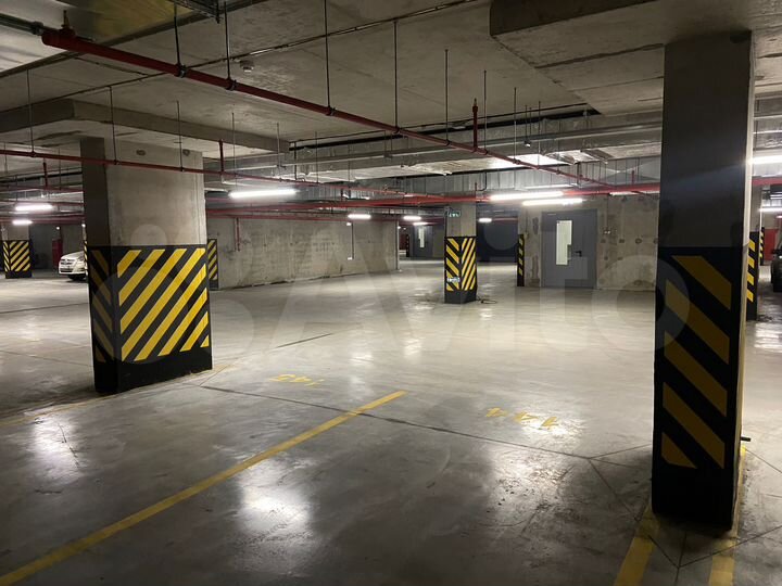 Машиноместо, 13 м²