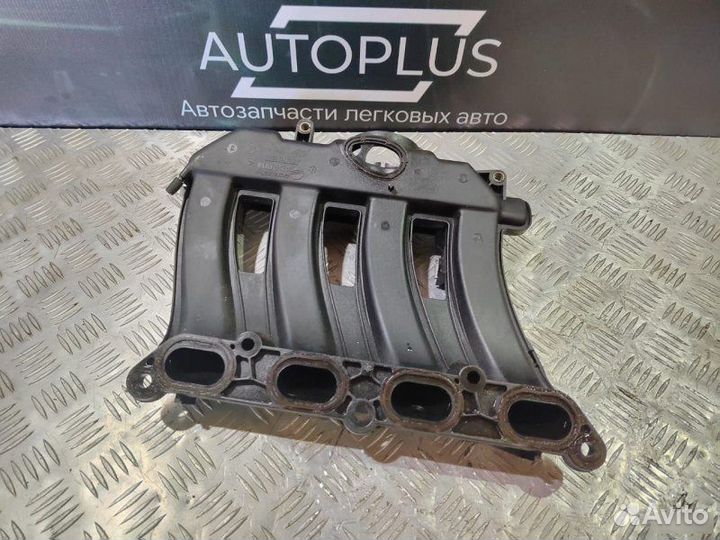 Впускной коллектор Renault Laguna F4P 774