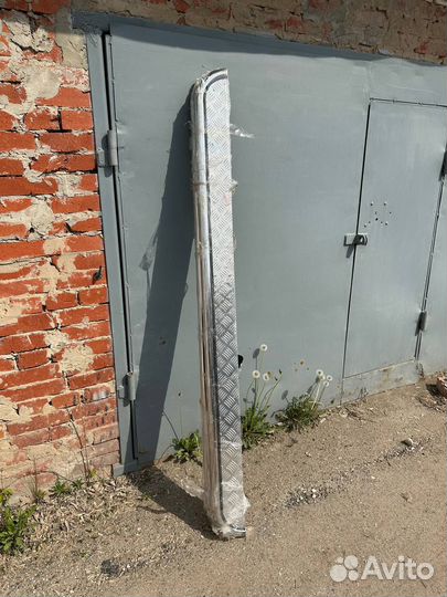 Пороги нержавейка LADA Vesta SW Cross