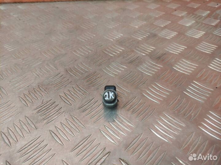 Датчик парктроника передний Audi Q3 1 8U 2014-2018