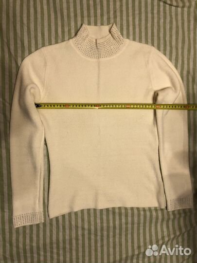 Свитер женский белый размер 48